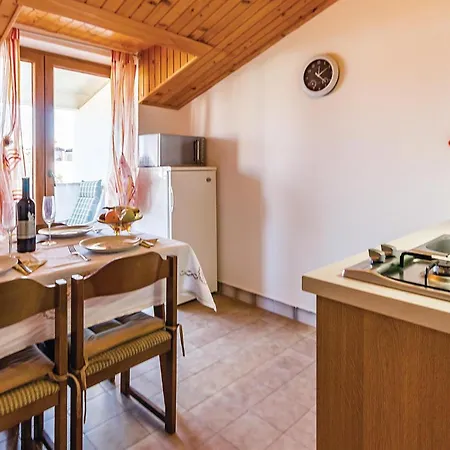 Beautiful Apartment In Pula With Kitchen