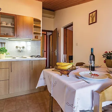 Apartment Beautiful Apartment In Pula With Kitchen Pula