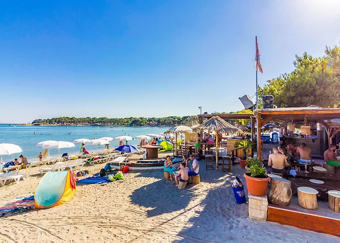 Pomer Cr 아파트 풀라